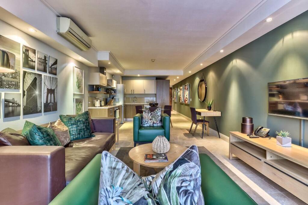 Luxury 1 Bedroom In Canal Quays * Kaapstad